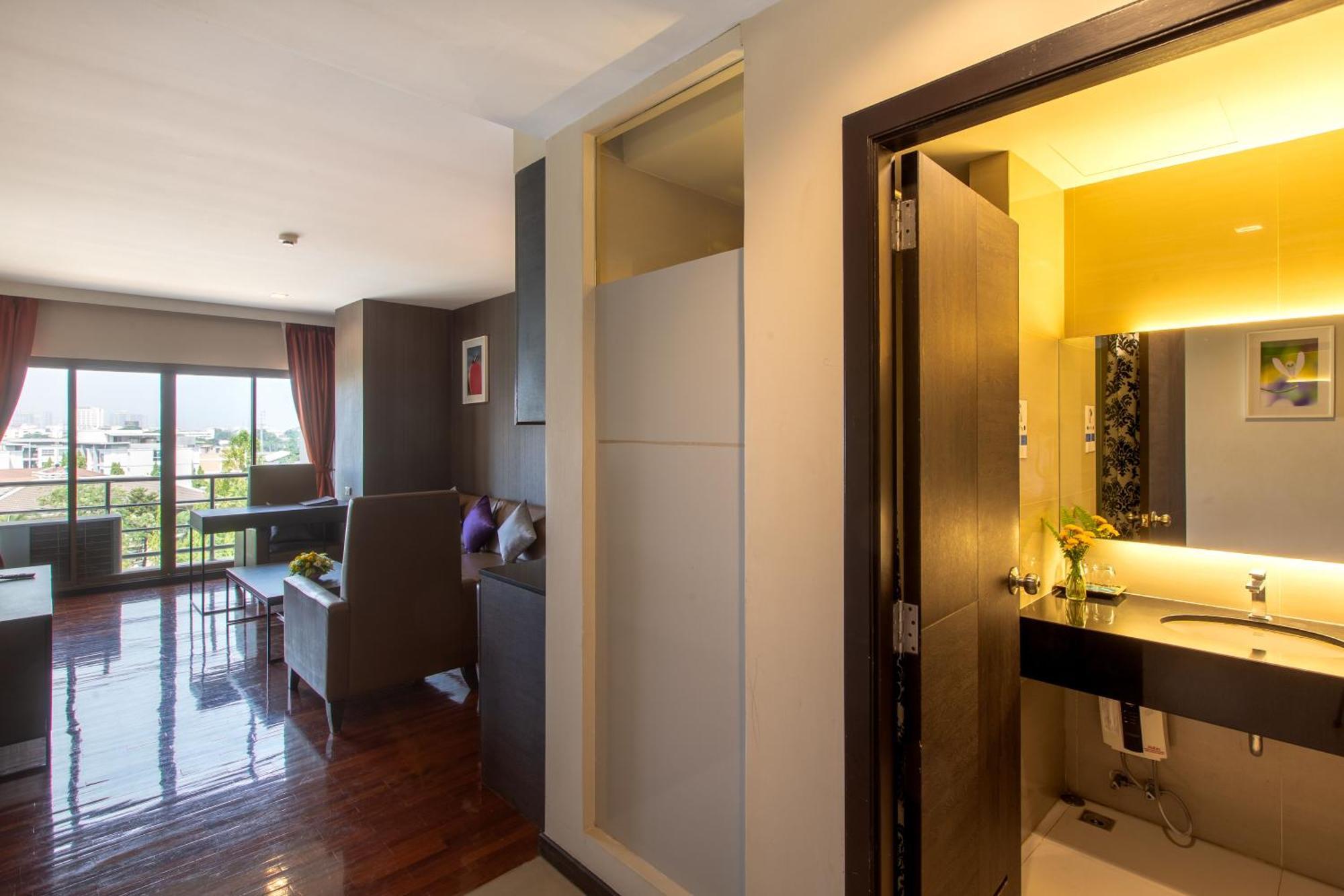 Mida Hotel Don Mueang Airport Бангкок Екстер'єр фото