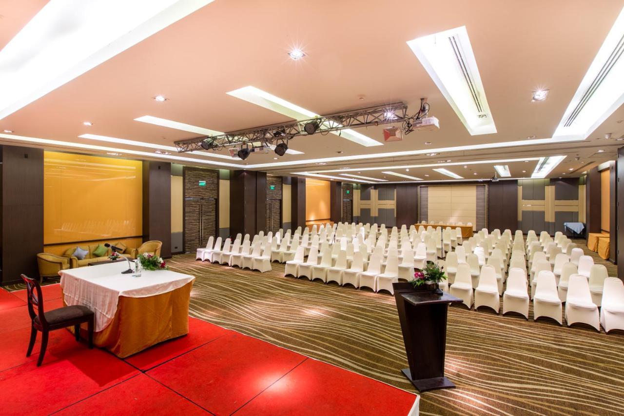 Mida Hotel Don Mueang Airport Бангкок Екстер'єр фото
